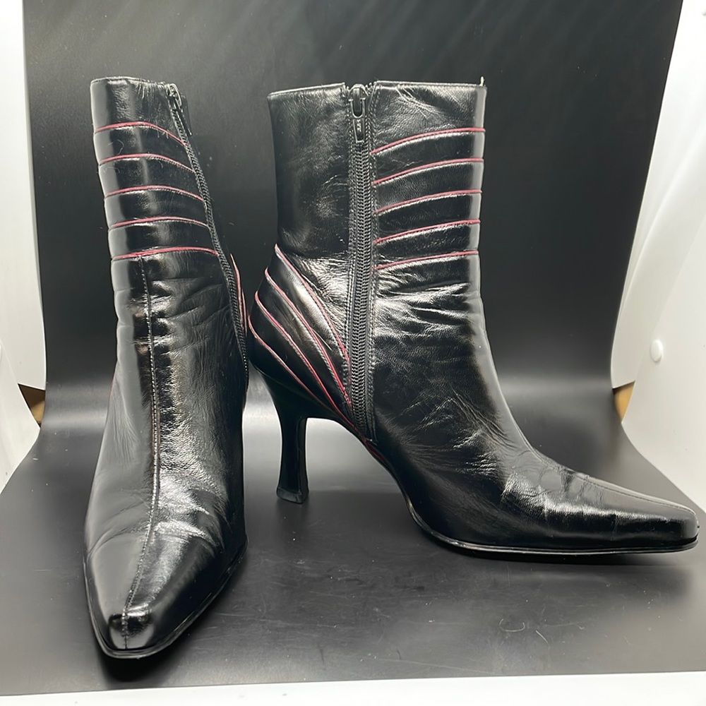 Vintage Pazzo Tear red black leather pointed Toe Ankle Boots Size 7